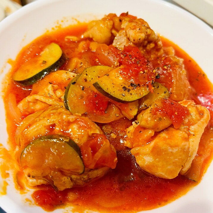 ★鶏肉★ズッキーニのトマト煮込み